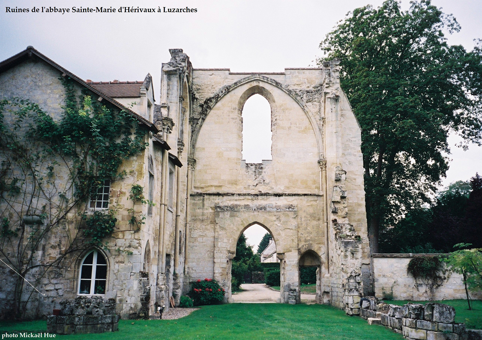 Ruines de l'Abbaye Sainte Anne d'Hérivaux à Luzarches