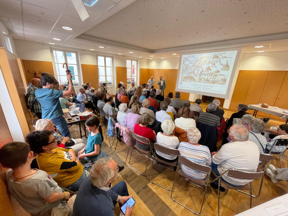 Conférence de Christian Garcia sur l'histoire de Luzarches